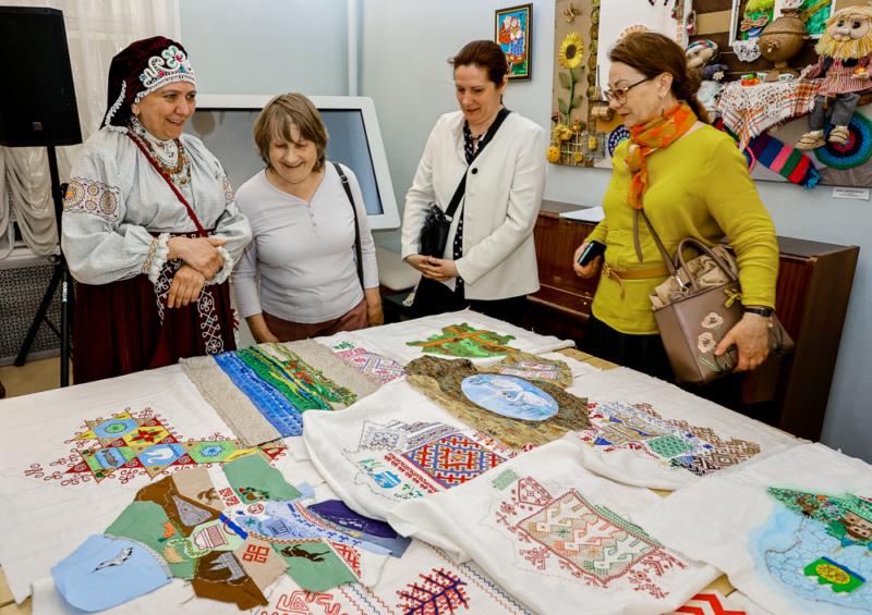 Фото В Новосибирске создали текстильную карту региона 2